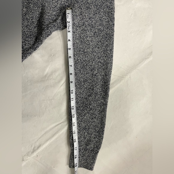 Express Men’s Sweater Cardigan - Picture 3 of 5